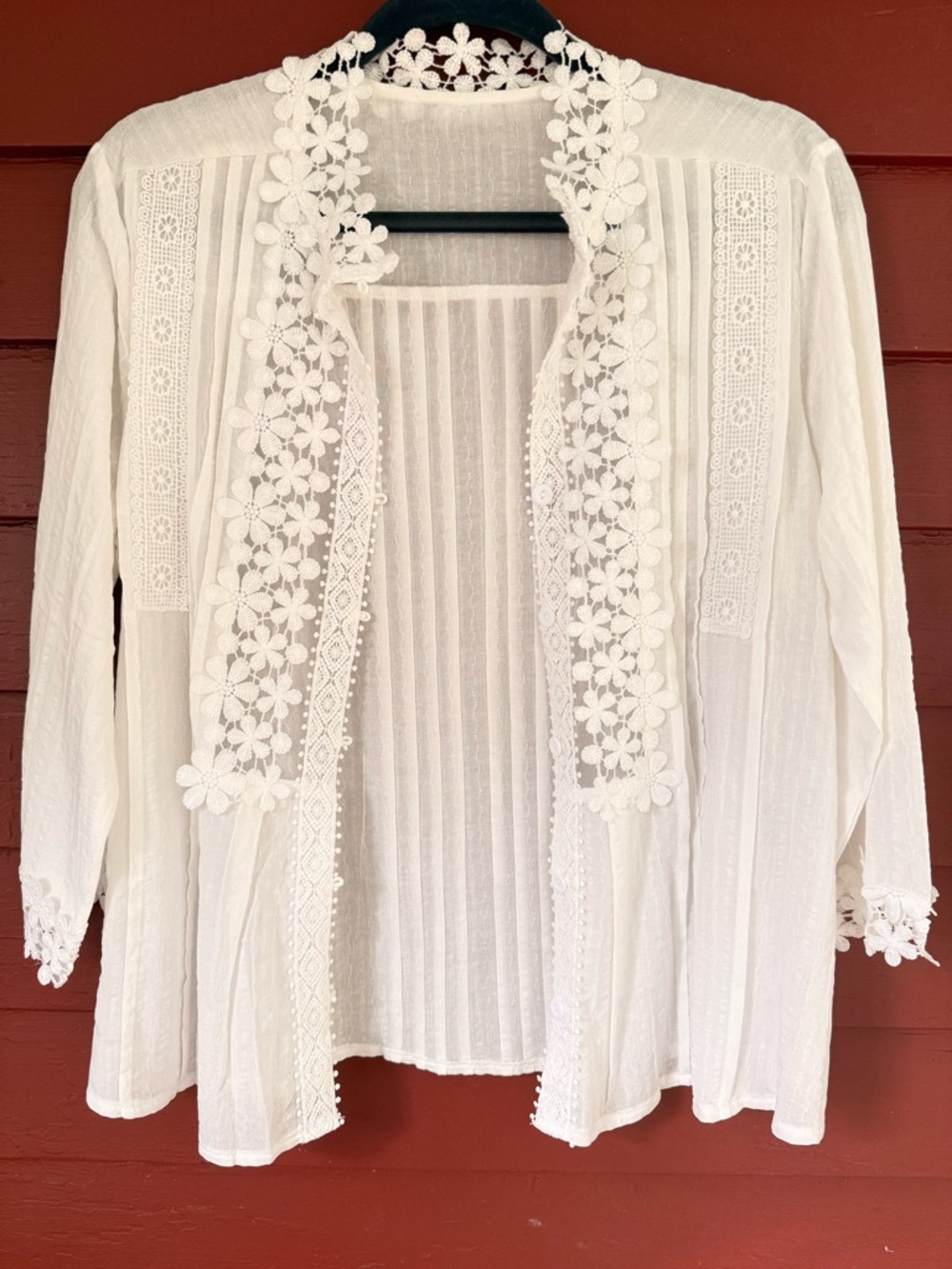 Women's White Floral Crochet-Trim Blouse - Picture 2 of 5